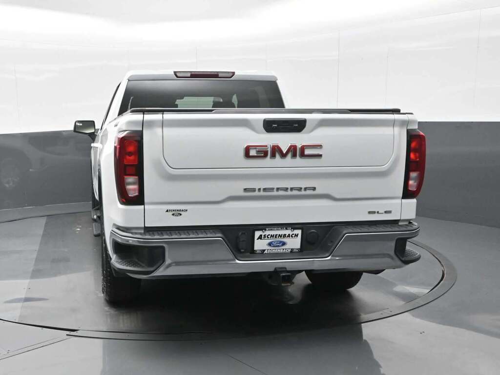 2023 GMC Sierra 1500 SLE