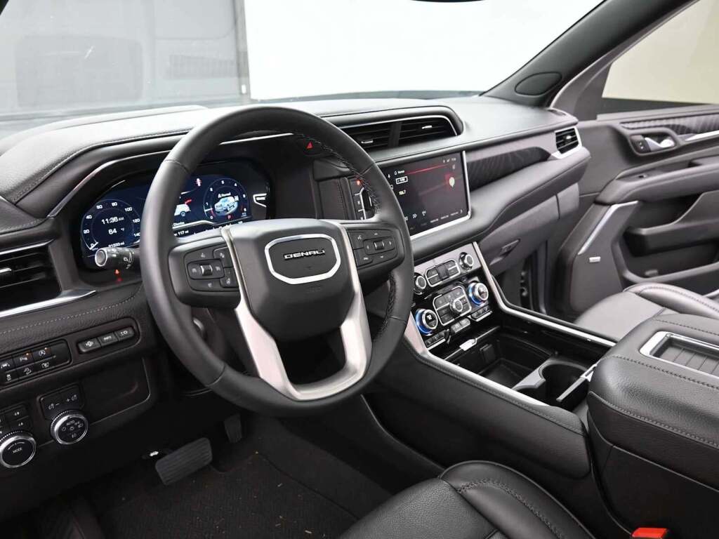 2024 GMC Yukon 4WD Denali