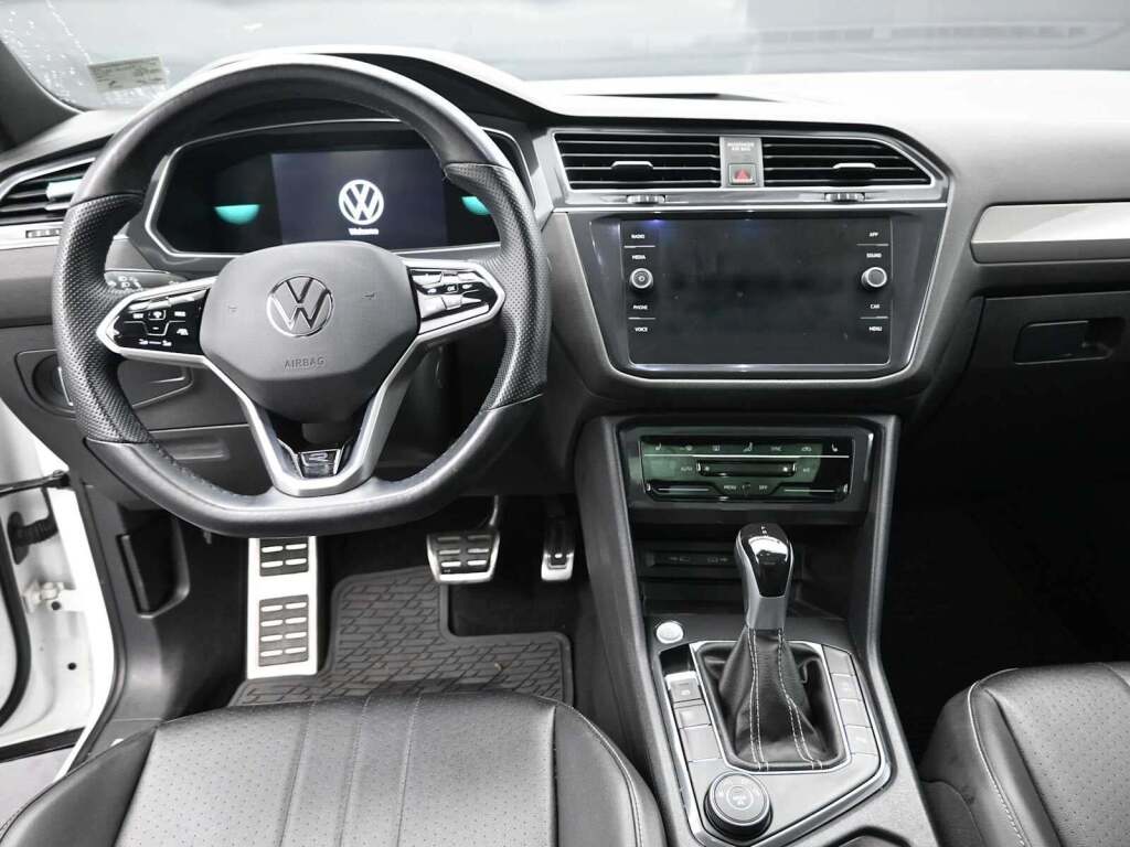 2022 Volkswagen Tiguan 2.0T SE R-Line Black