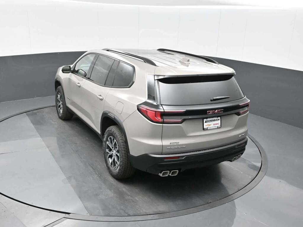 2026 GMC Acadia AT4 AWD