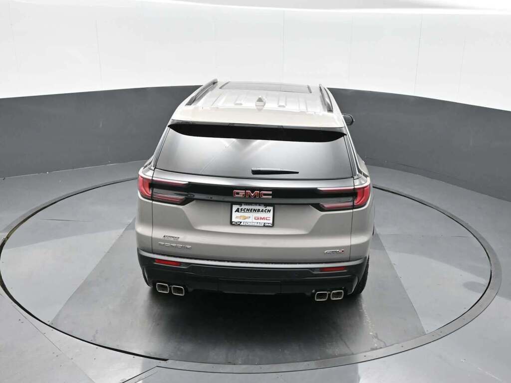 2026 GMC Acadia AT4 AWD