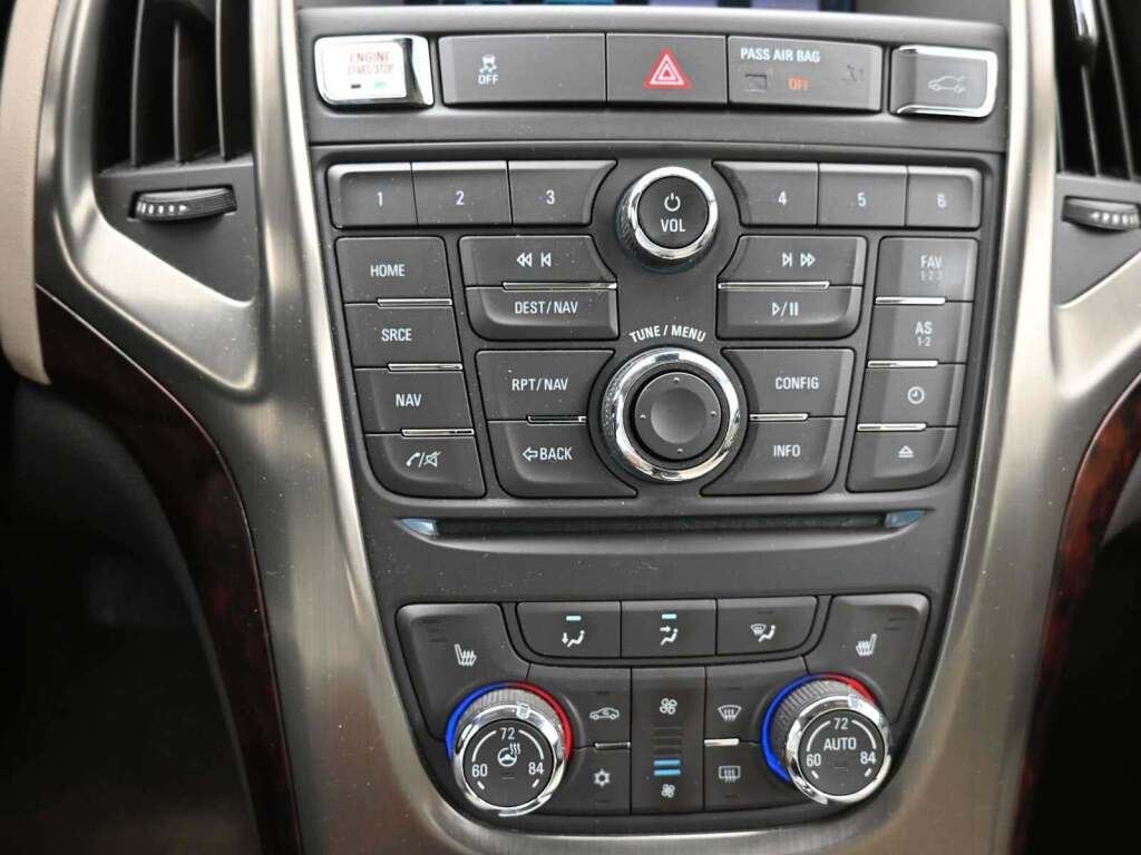 2013 Buick Verano Leather Group