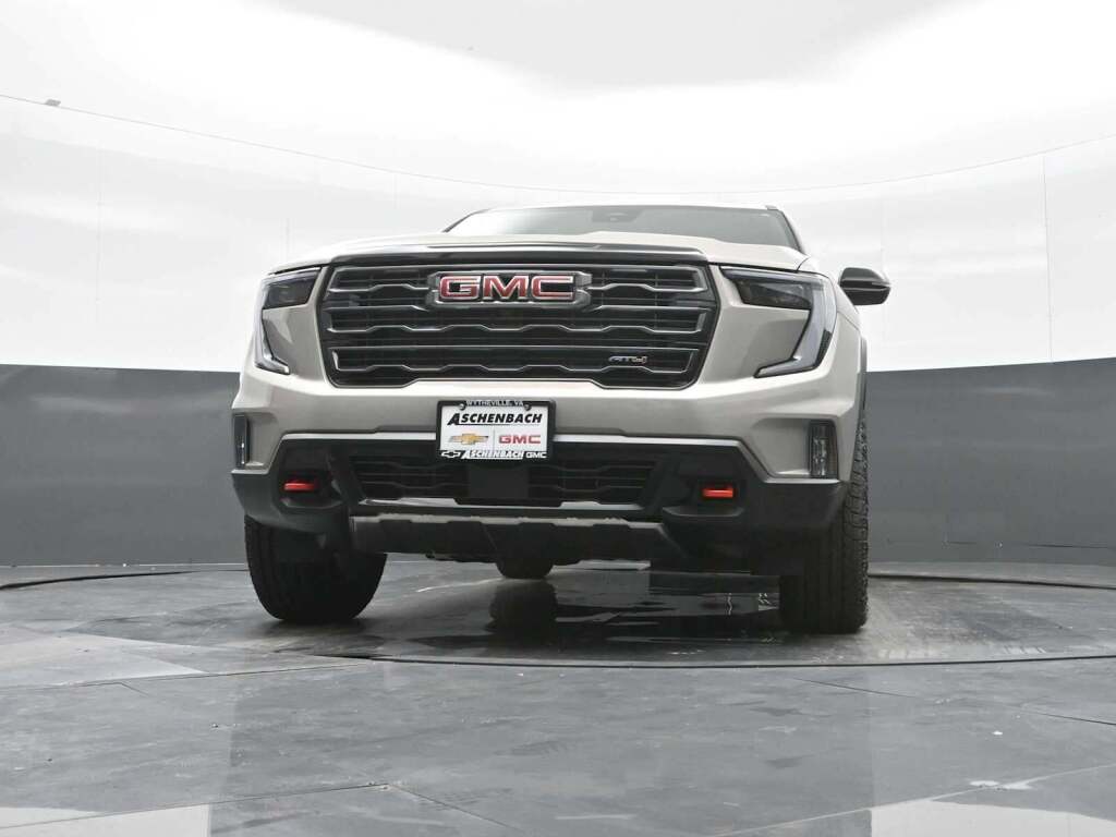 2026 GMC Acadia AT4 AWD