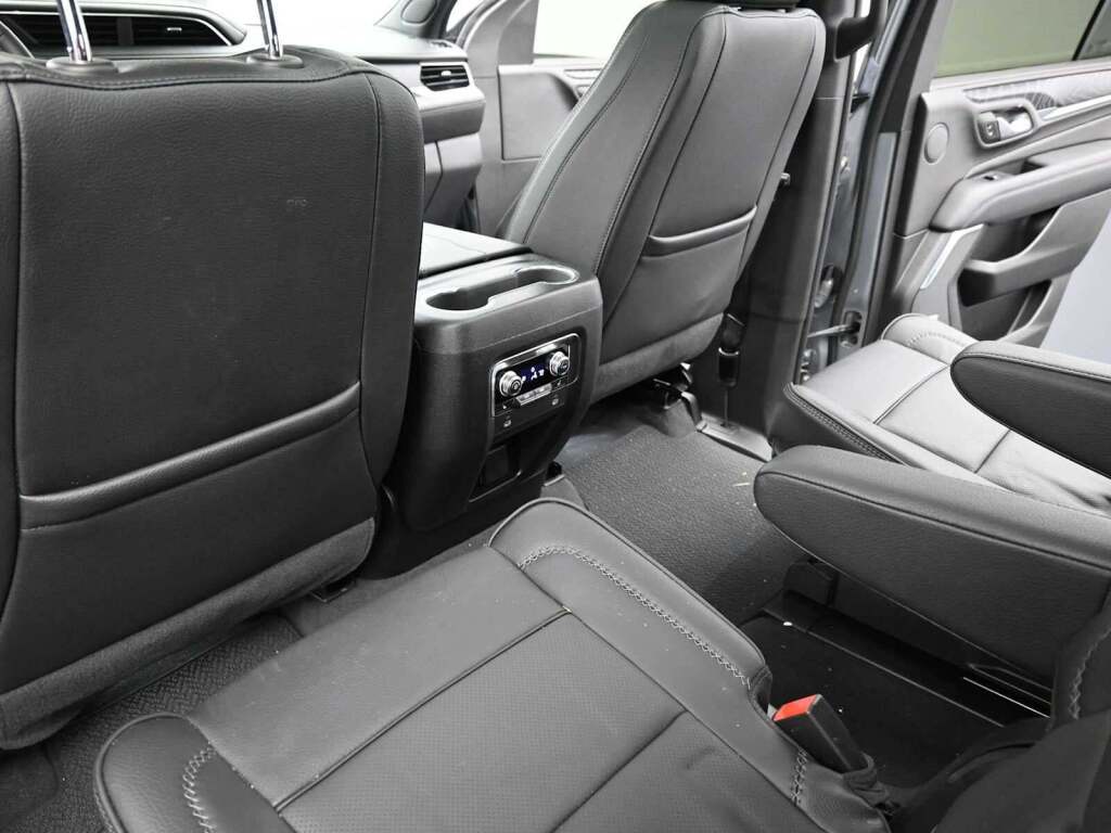 2024 GMC Yukon 4WD Denali