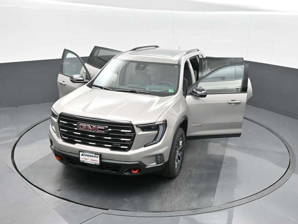 2026 GMC Acadia AT4 AWD