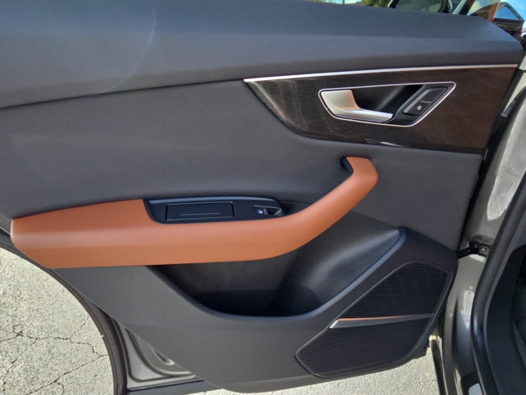 2019 Audi Q8 55 Premium