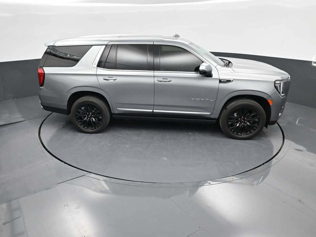 2024 GMC Yukon 4WD Denali