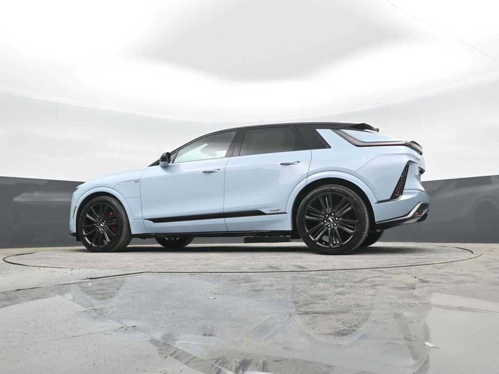 2026 Cadillac LYRIQ V-Series AWD