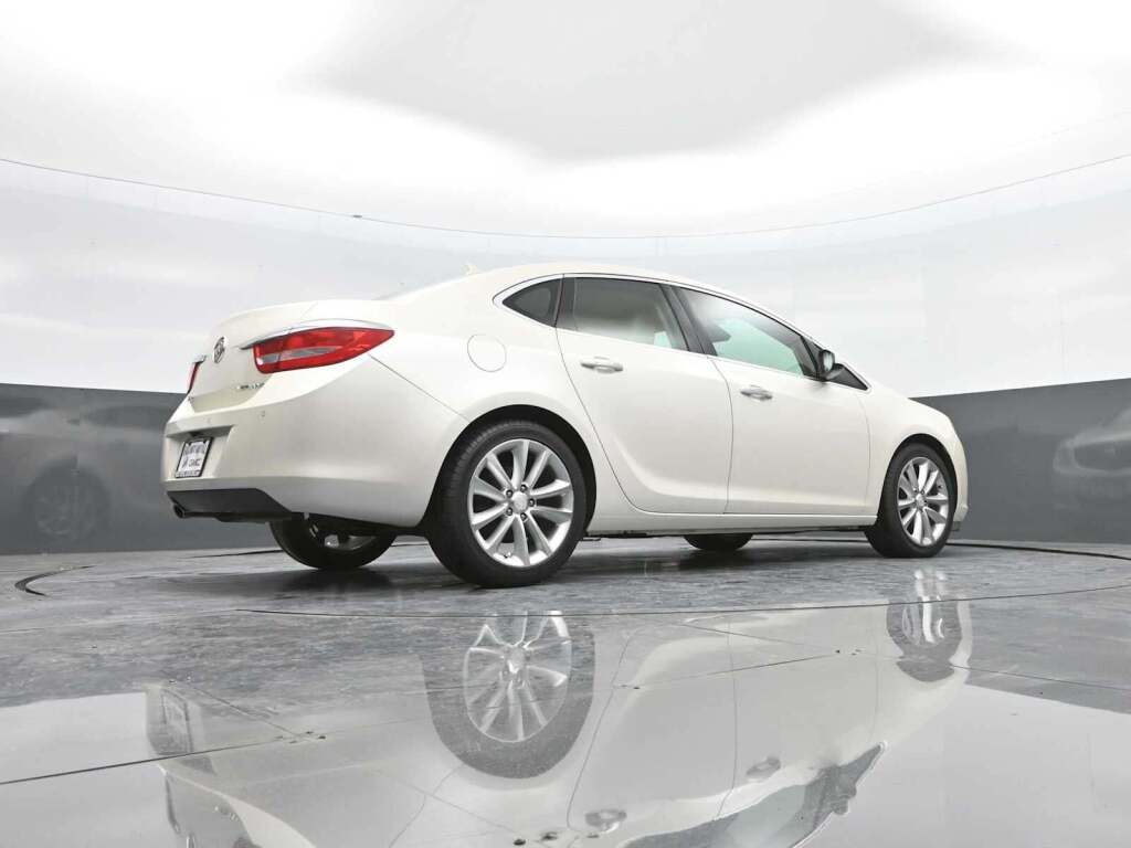 2013 Buick Verano Leather Group