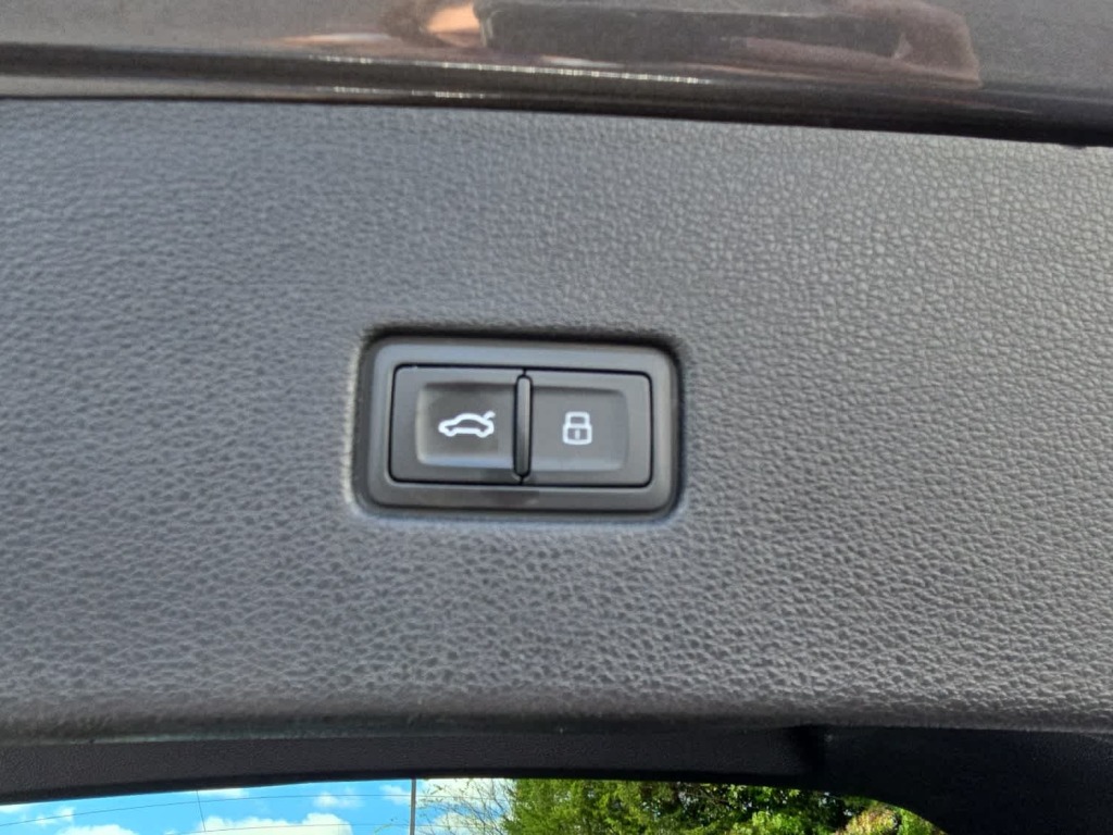 2019 Audi Q8 55 Premium