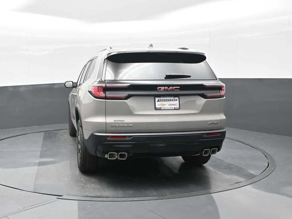 2026 GMC Acadia AT4 AWD