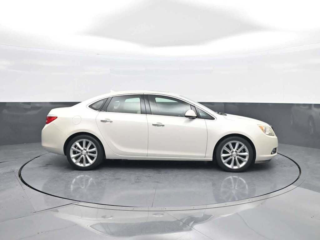 2013 Buick Verano Leather Group