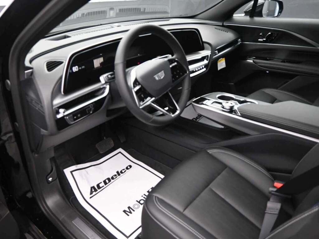 2025 Cadillac LYRIQ Luxury 1 RWD