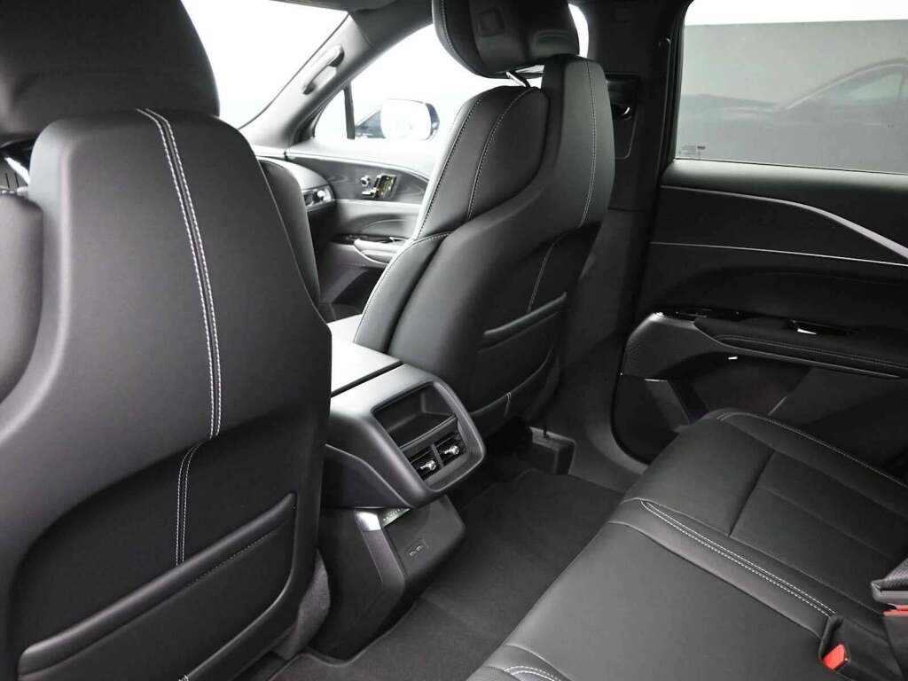 2025 Cadillac LYRIQ Luxury 1 RWD