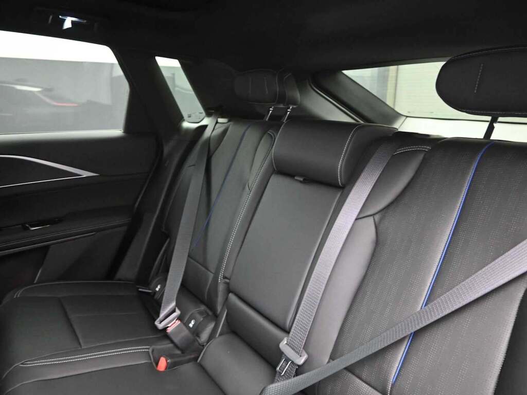 2025 Cadillac LYRIQ Luxury 1 RWD