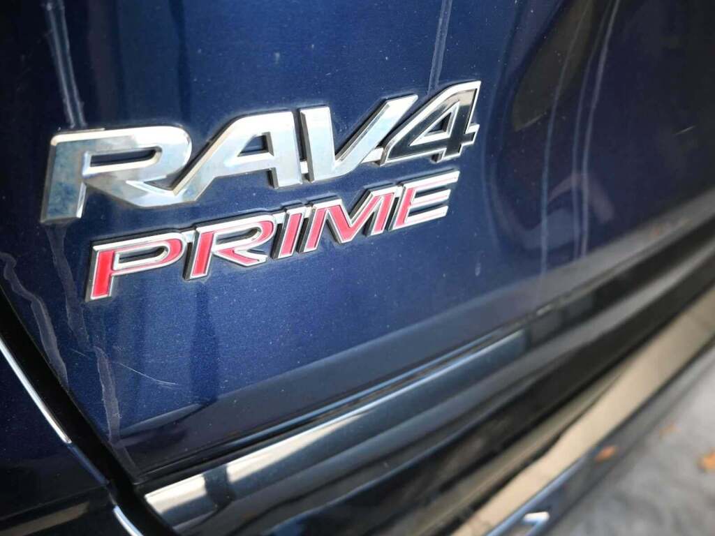 2021 Toyota RAV4 Prime SE