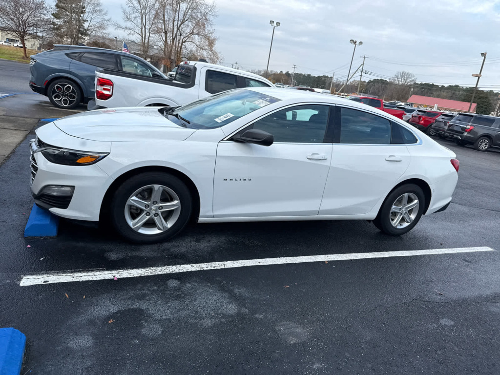 2023 Chevrolet Malibu FWD 1FL