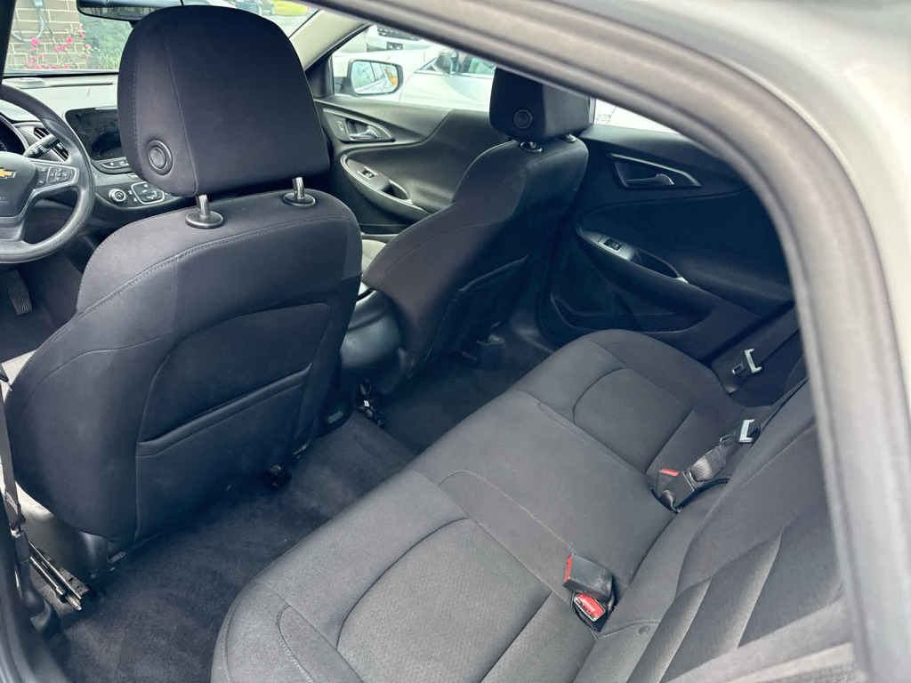 2022 Chevrolet Malibu FWD 1FL