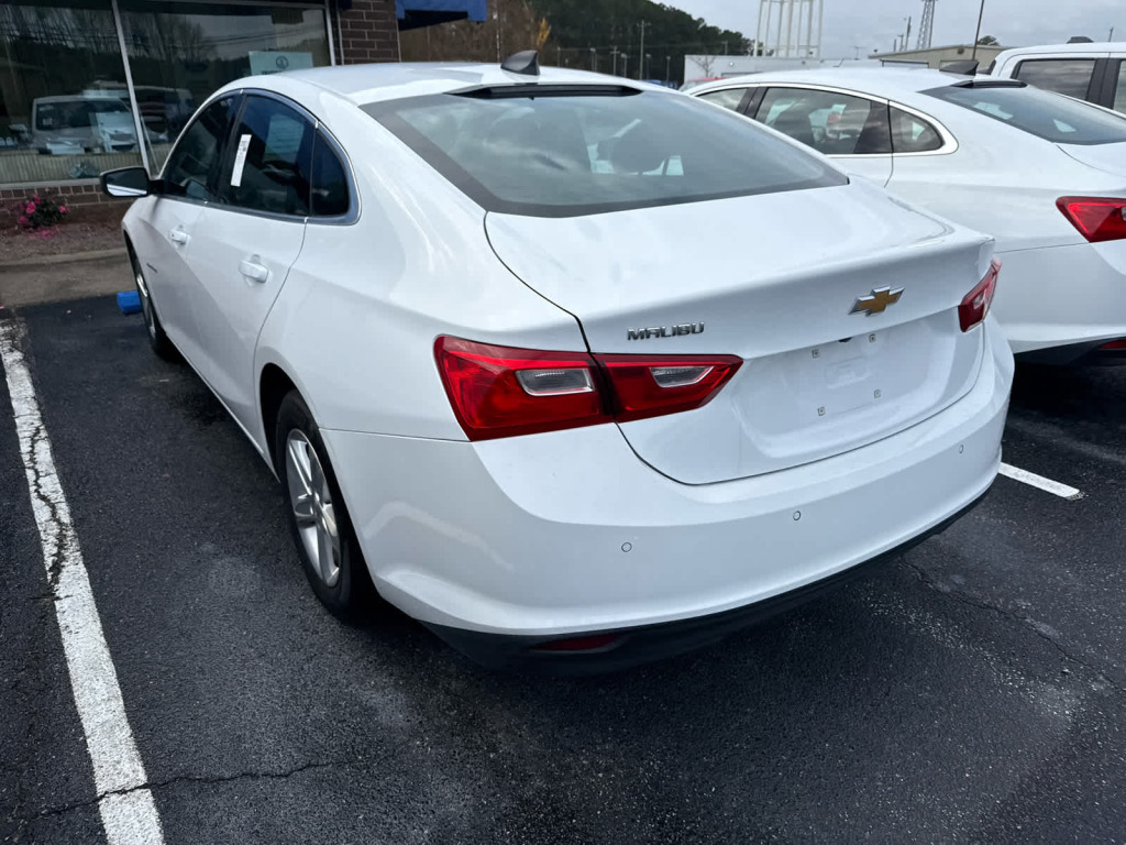 2022 Chevrolet Malibu FWD 1FL