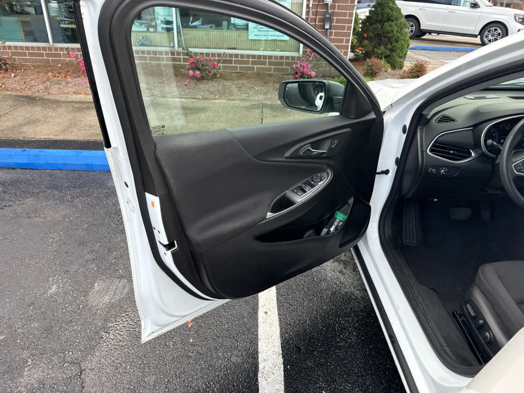 2023 Chevrolet Malibu FWD 1FL