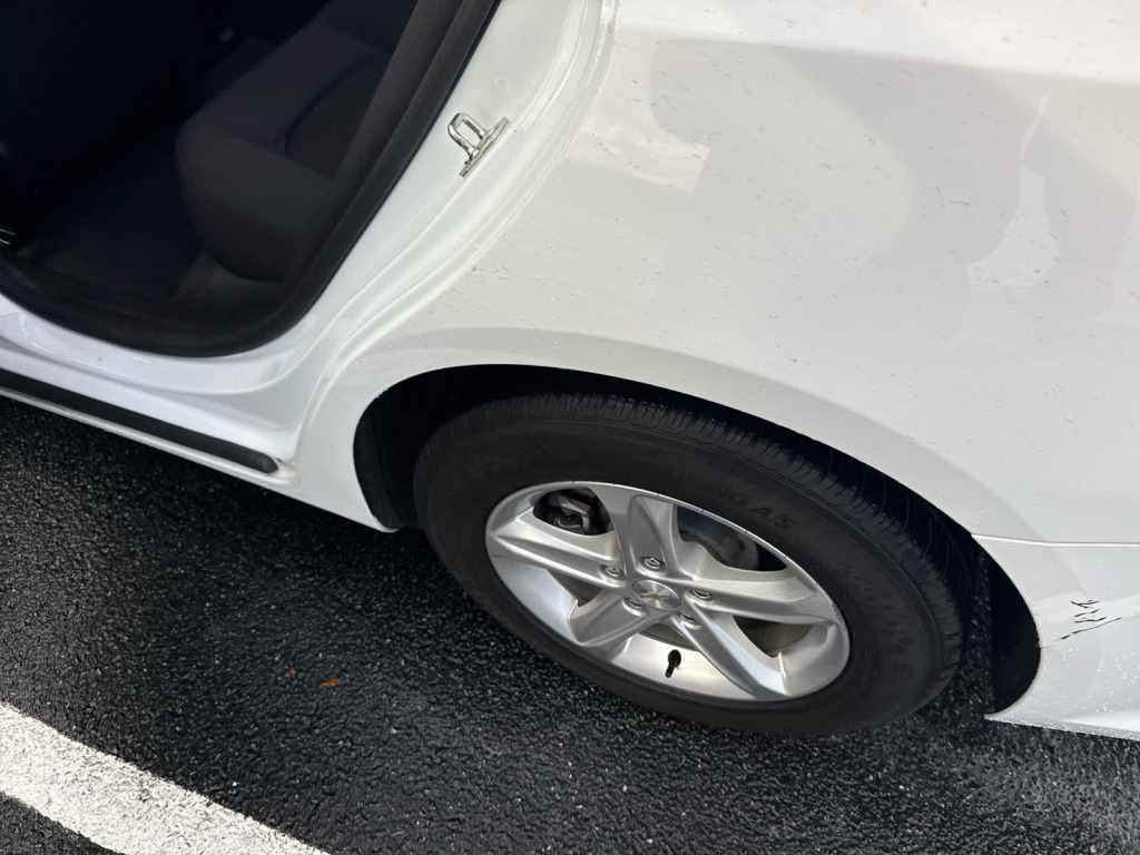 2023 Chevrolet Malibu FWD 1FL