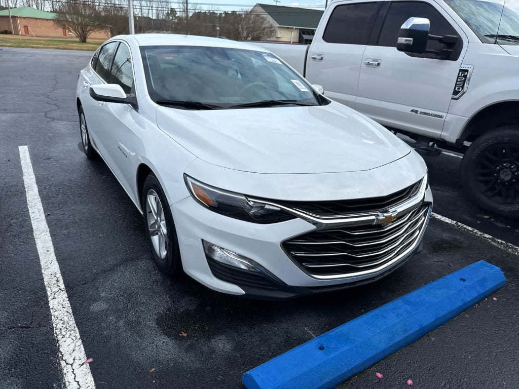 2022 Chevrolet Malibu FWD 1FL