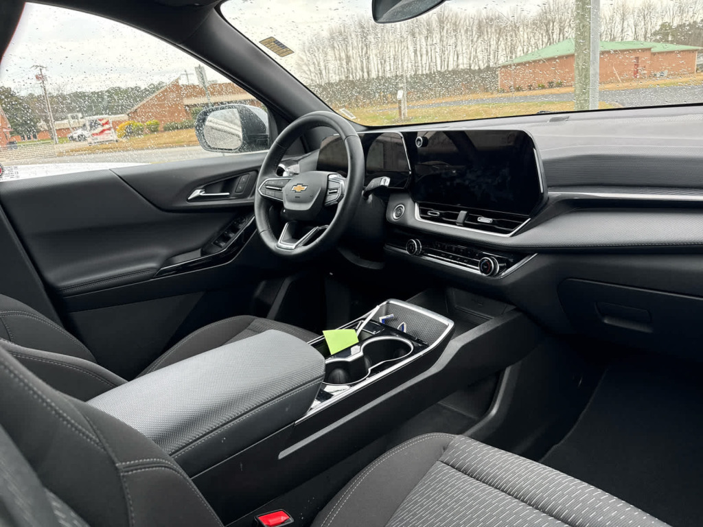 2025 Chevrolet Equinox FWD LT