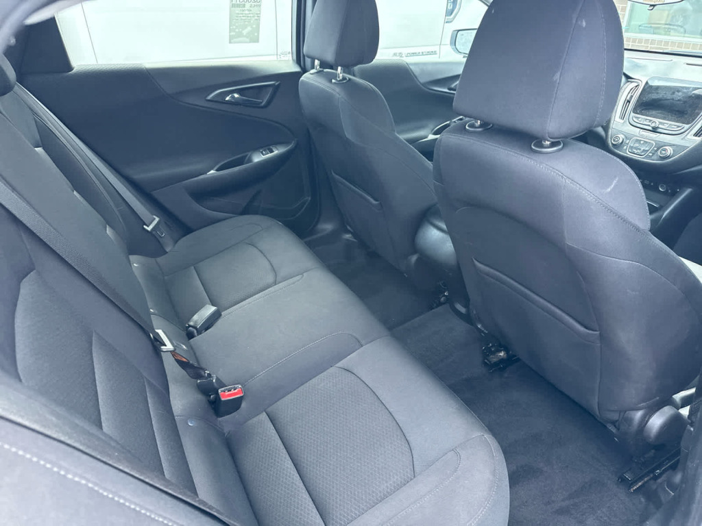 2022 Chevrolet Malibu FWD 1FL