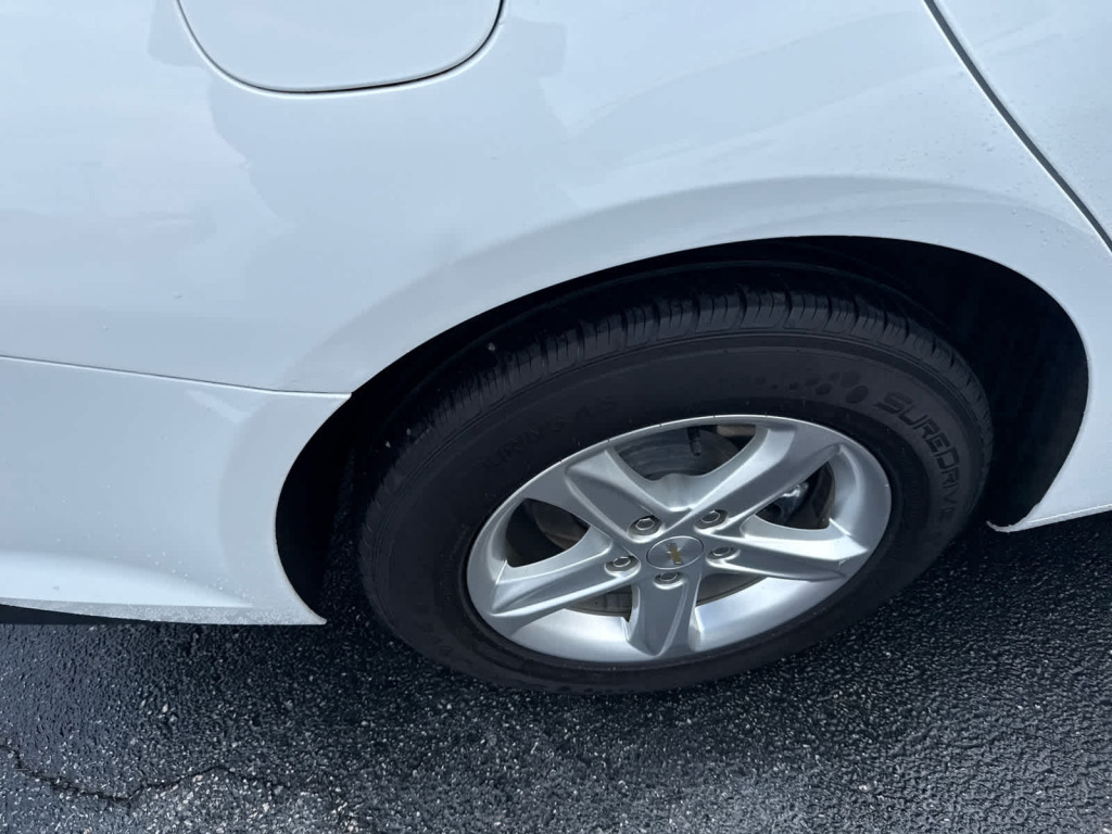 2023 Chevrolet Malibu FWD 1FL