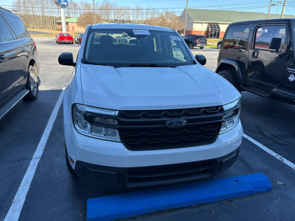 2022 Ford Maverick XL