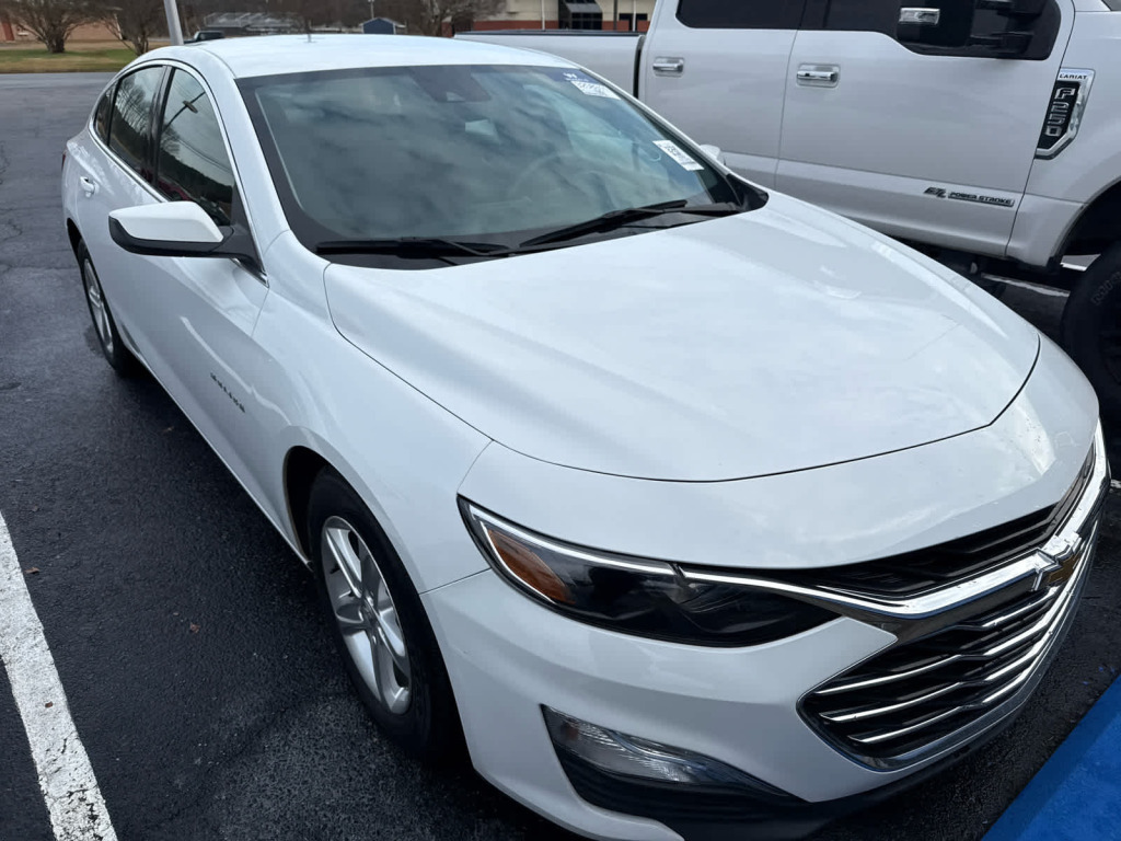 2022 Chevrolet Malibu FWD 1FL
