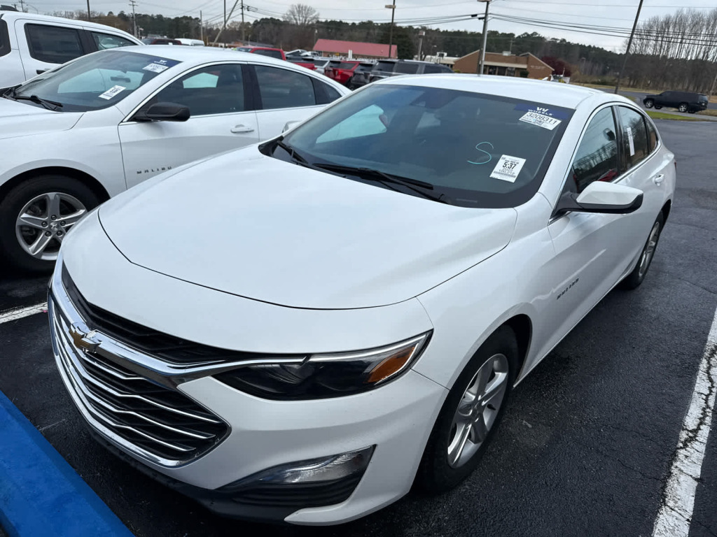 2022 Chevrolet Malibu FWD 1FL