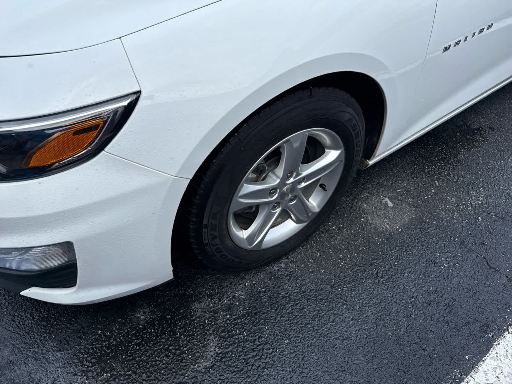 2022 Chevrolet Malibu FWD 1FL
