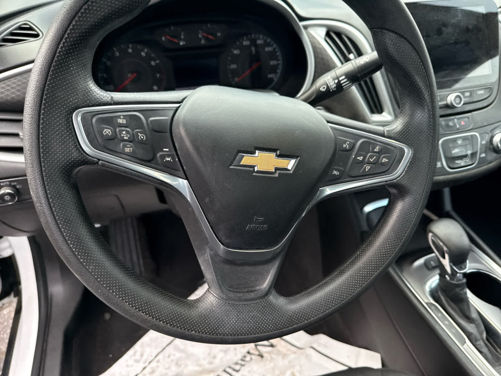 2022 Chevrolet Malibu FWD 1FL