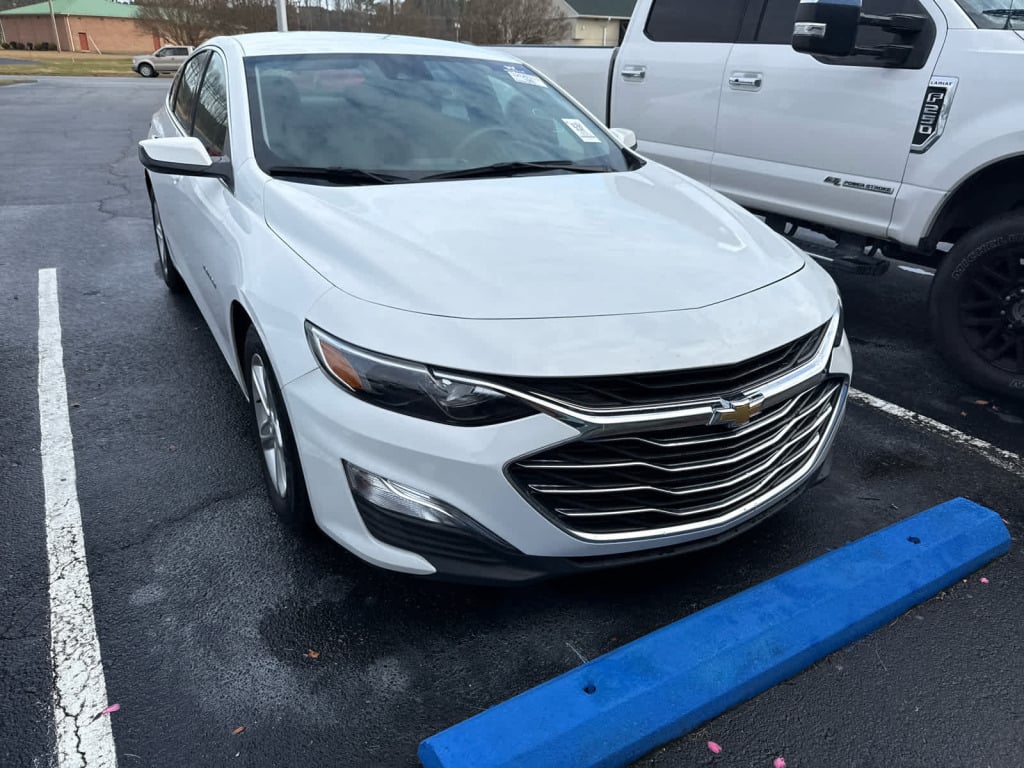 2022 Chevrolet Malibu FWD 1FL