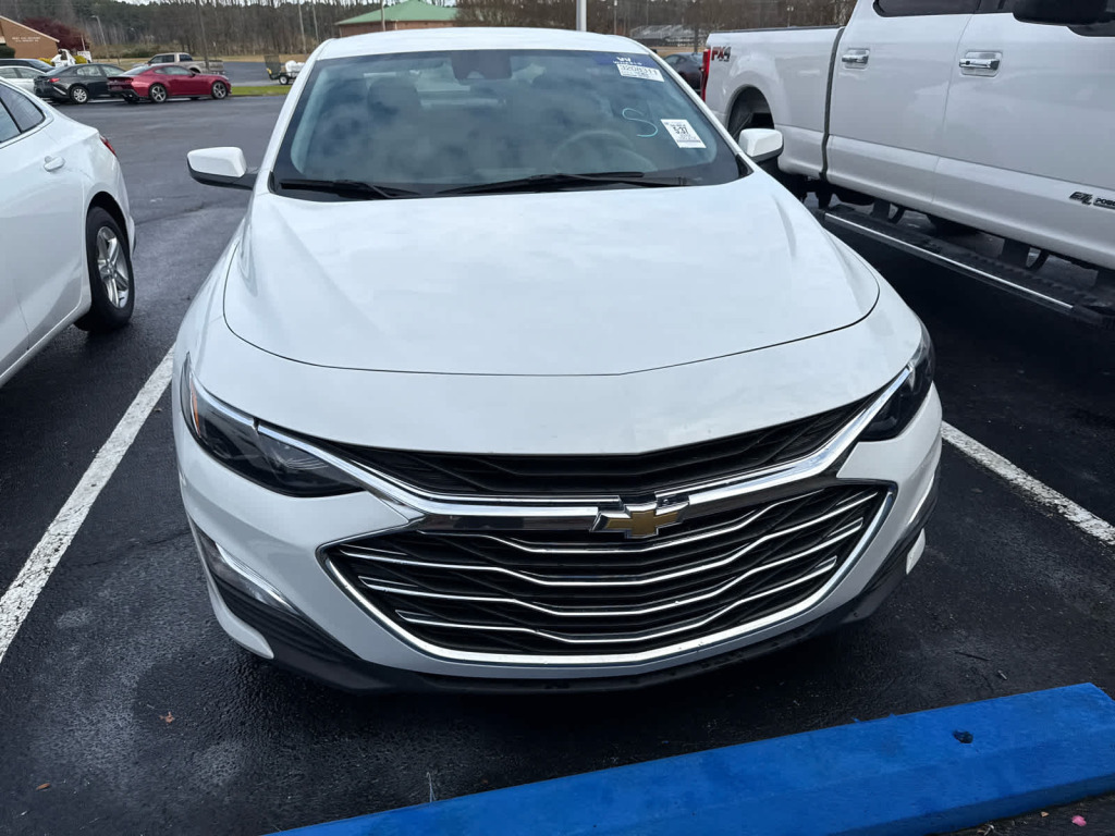 2022 Chevrolet Malibu FWD 1FL