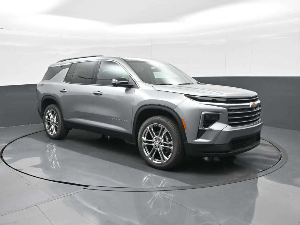 2025 Chevrolet Traverse AWD LT