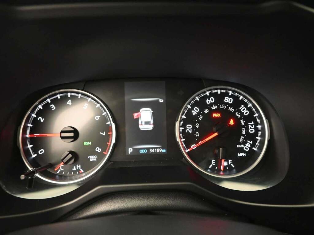 2022 Toyota RAV4 XLE