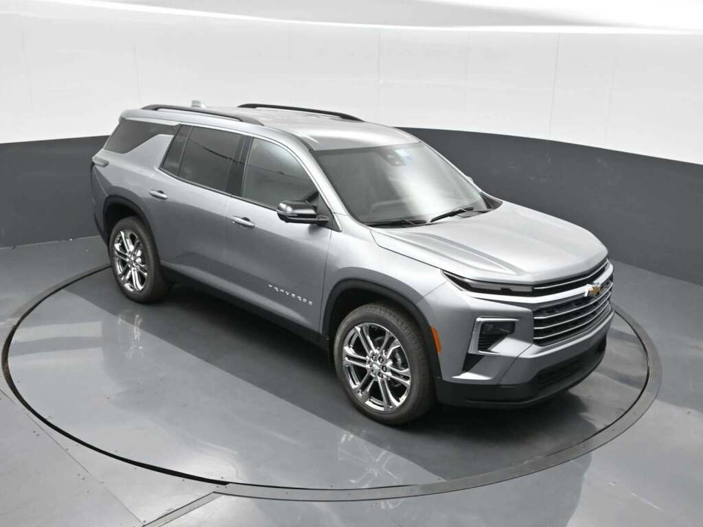 2025 Chevrolet Traverse AWD LT