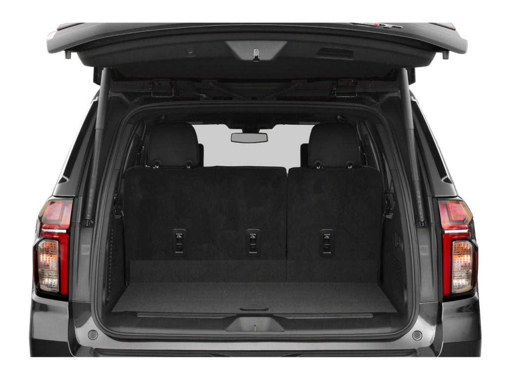 2022 Chevrolet Suburban 4WD RST