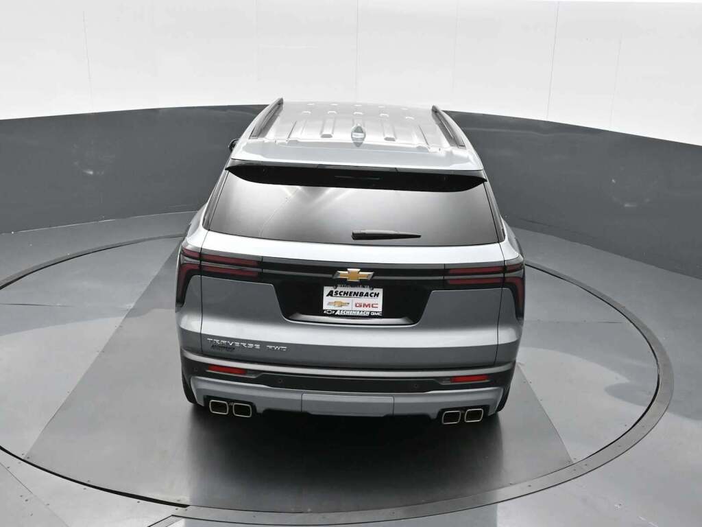 2025 Chevrolet Traverse AWD LT