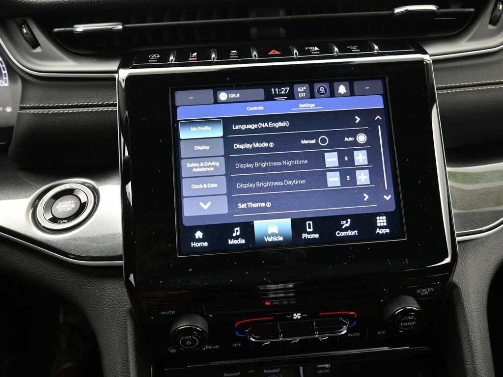 2023 Jeep Grand Cherokee L Laredo 4x4