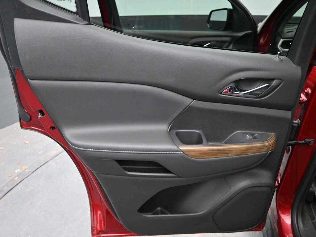 2023 GMC Acadia AWD SLE