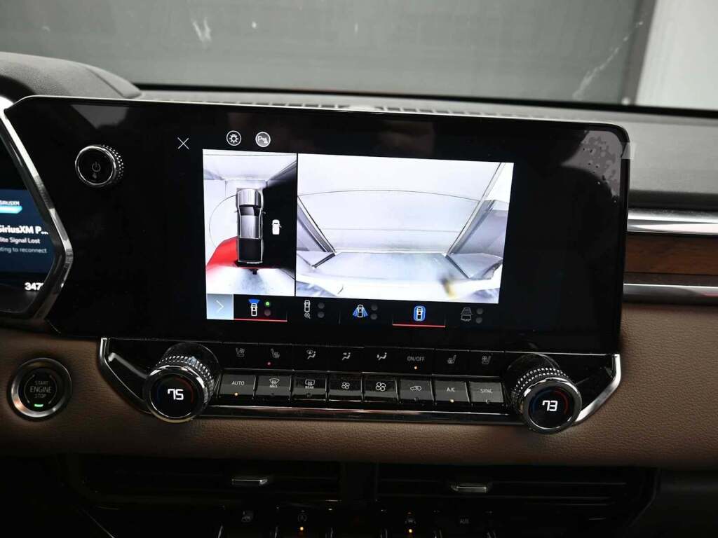 2023 GMC Canyon 4WD Crew Cab Short Box Denali