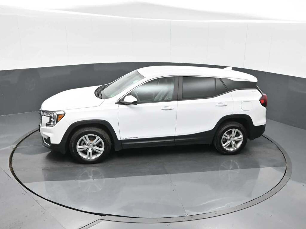 2022 GMC Terrain AWD SLE