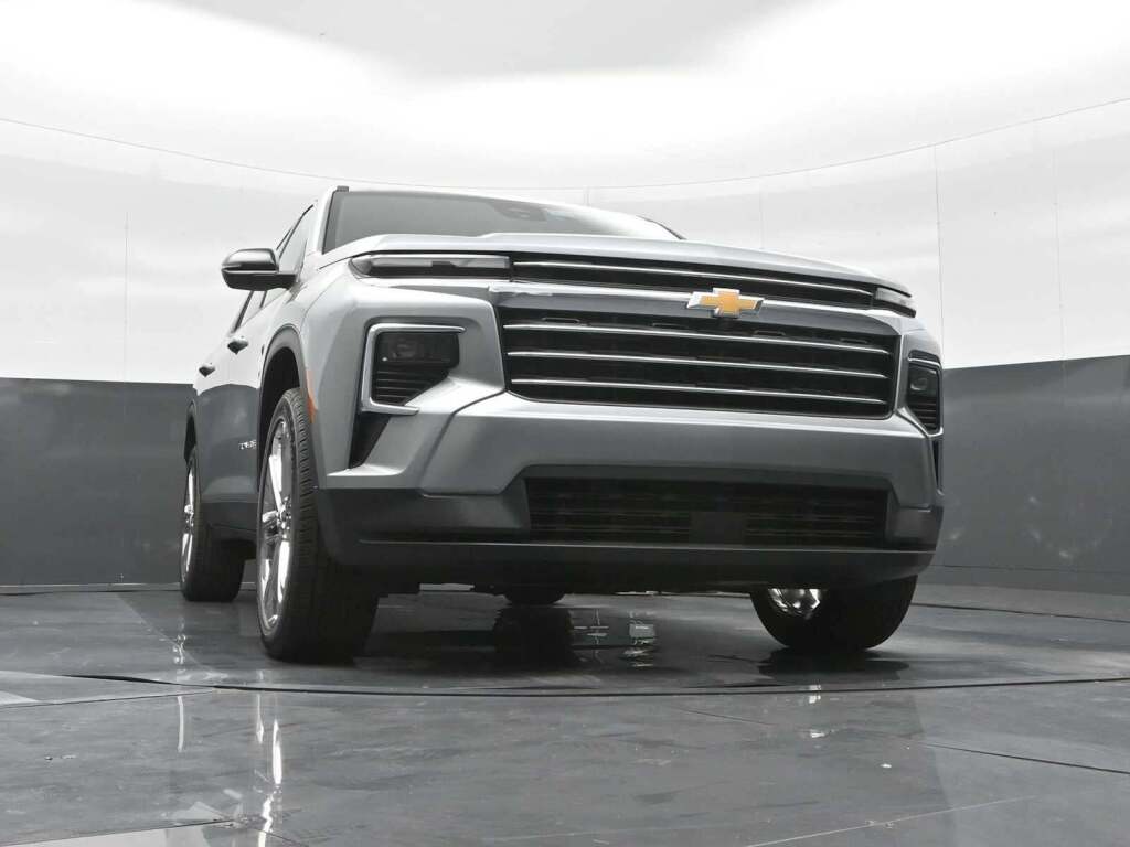 2025 Chevrolet Traverse AWD LT