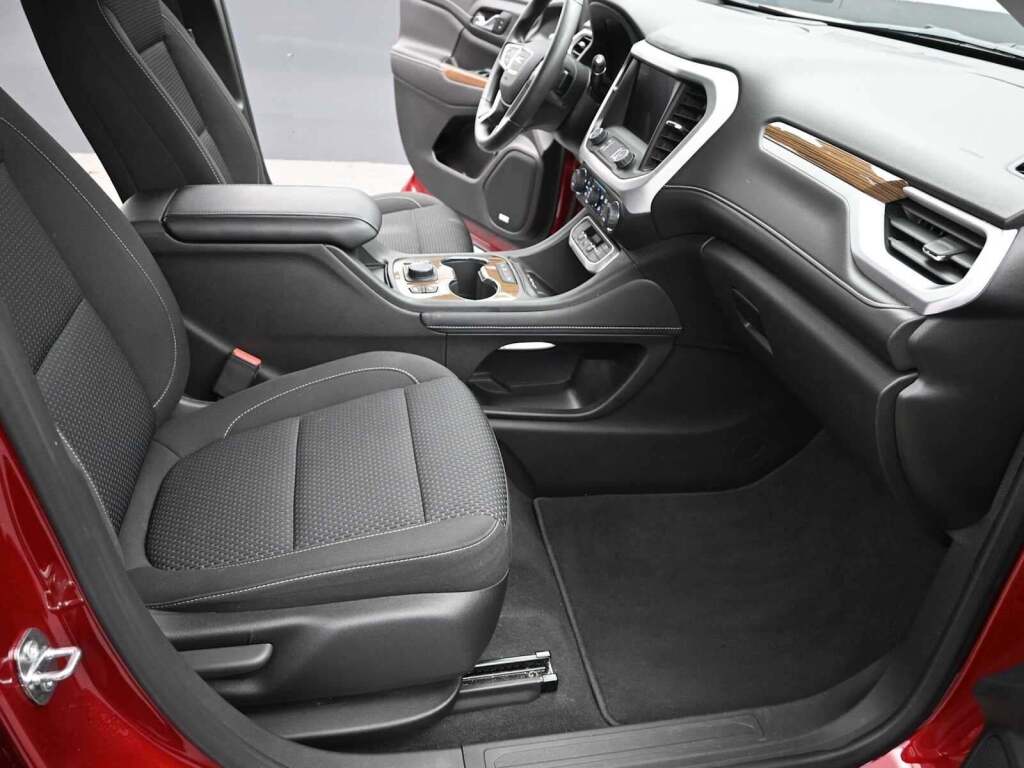 2023 GMC Acadia AWD SLE