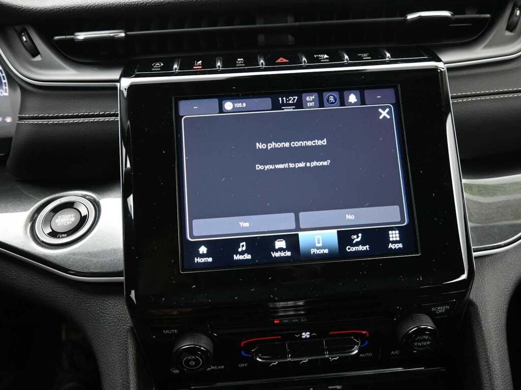 2023 Jeep Grand Cherokee L Laredo 4x4