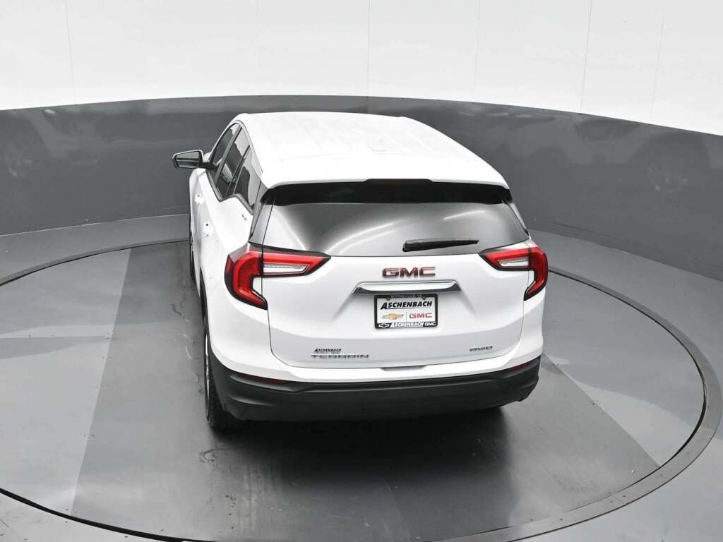 2022 GMC Terrain AWD SLE