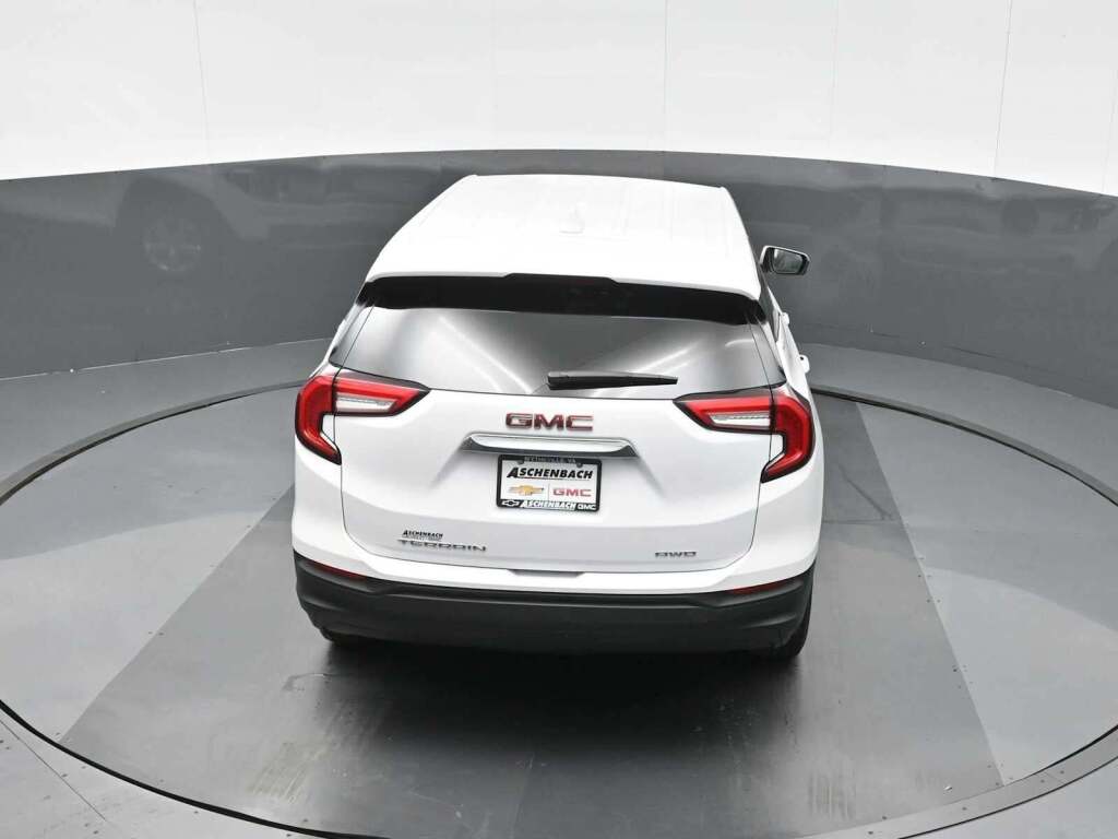 2022 GMC Terrain AWD SLE